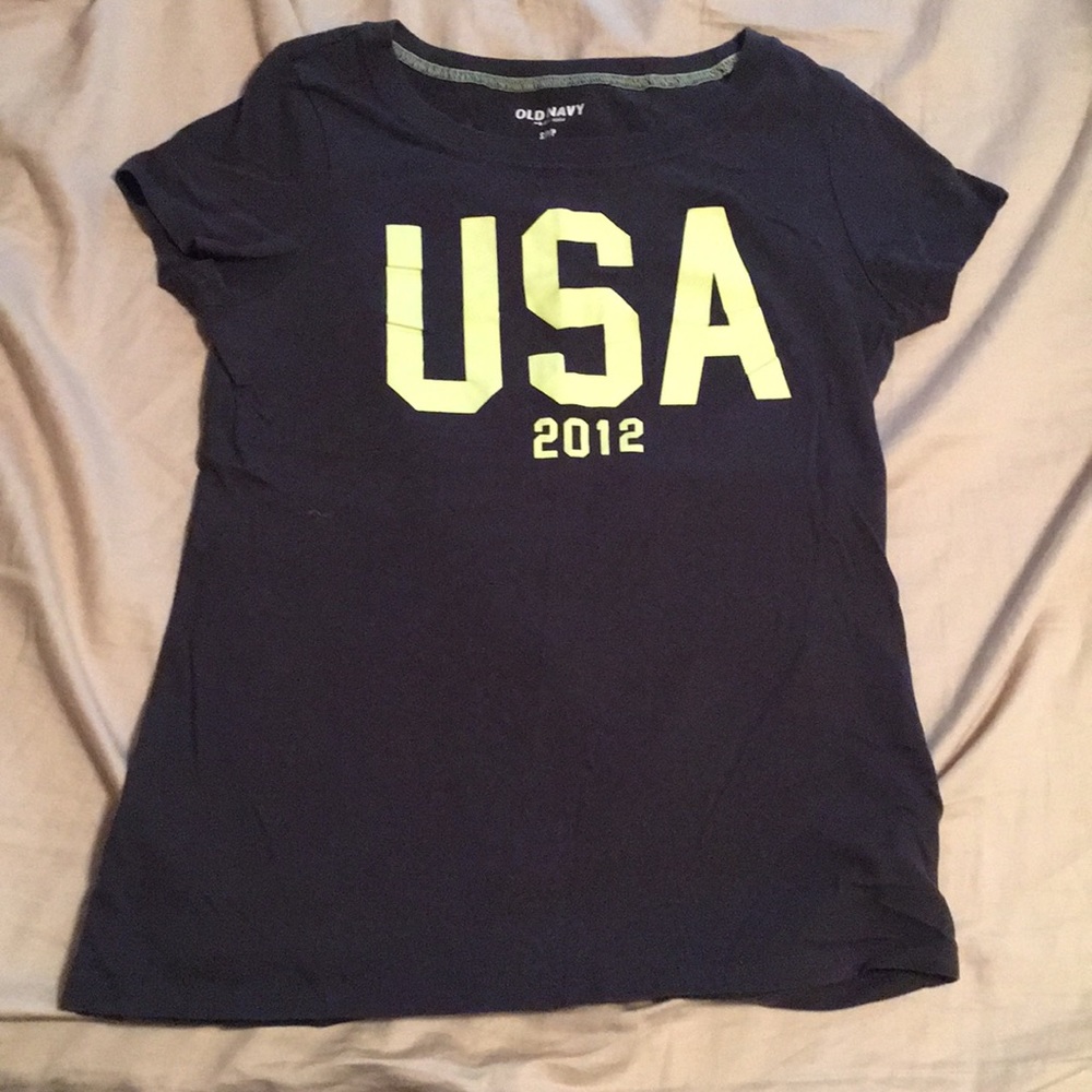 ***Graphic T-shirt***